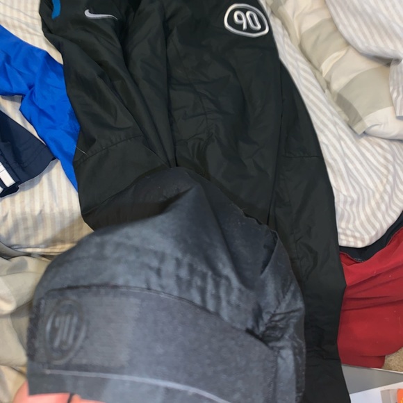 Men’s vintage Nike warm up pants - Picture 3 of 4